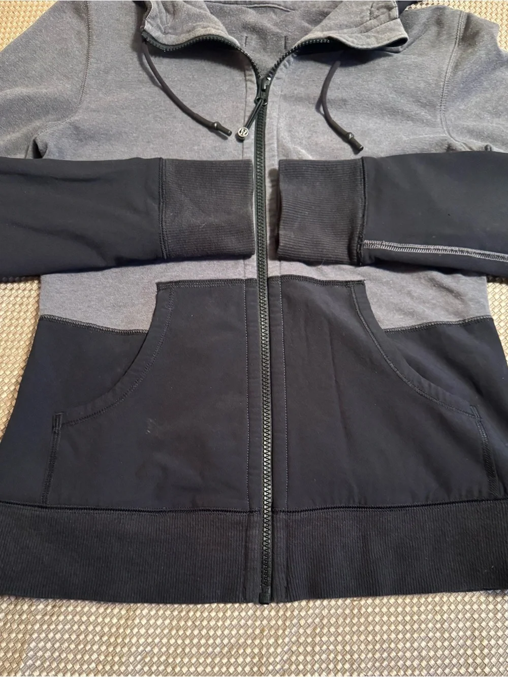Lululemon Two Tone Scuba Full-Zip Hoodie - Picture 4 of 7